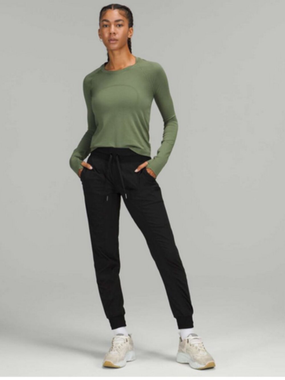 Lululemon Dance Studio Mid-Rise Jogger Black Size 6